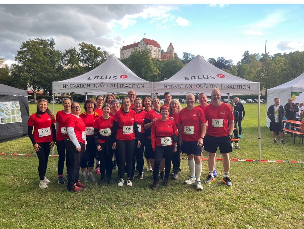 Das Erlus Team ging beim 10. Landshuter Firmenlauf motiviert an den Start. Das Erlus Team ging beim 10. Landshuter Firmenlauf motiviert an den Start.