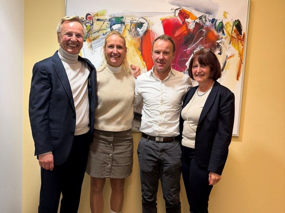 Zwei Generationen der Schröder-Group-Leitung