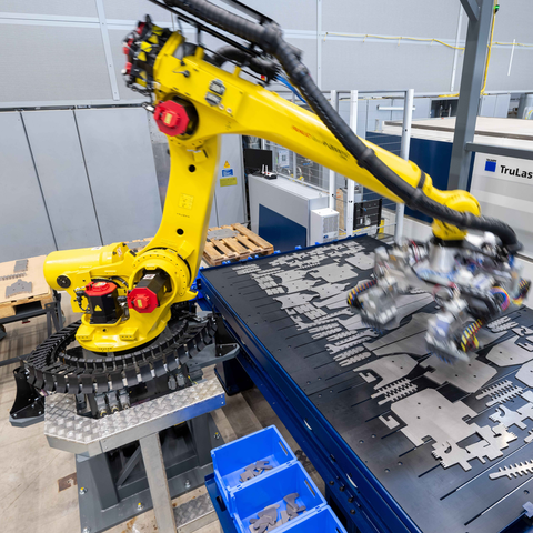 Die neuen Lösungen SortMaster Station und SortMaster Vision von Trumpf ermöglichen, ohne Programmierung vollautomatisch abzusortieren.