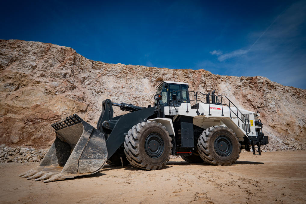 Casea GmbH setzt erneut auf den Komatsu WA600-8 von Schlüter Casea GmbH setzt erneut auf den Komatsu WA600-8 von Schlüter