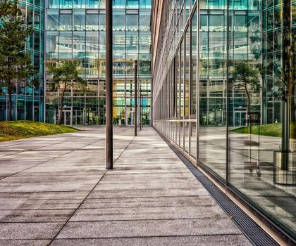 Vista GmbH wieder vollständig eigenständig – Eigentümer übernehmen Anteile der BayWa AG Vista GmbH wieder vollständig eigenständig – Eigentümer übernehmen Anteile der BayWa AG