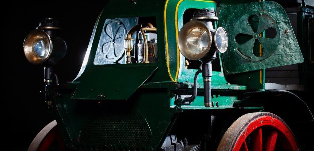 Der Daimler Kardan-Lastwagen von 1899 Der Daimler Kardan-Lastwagen von 1899