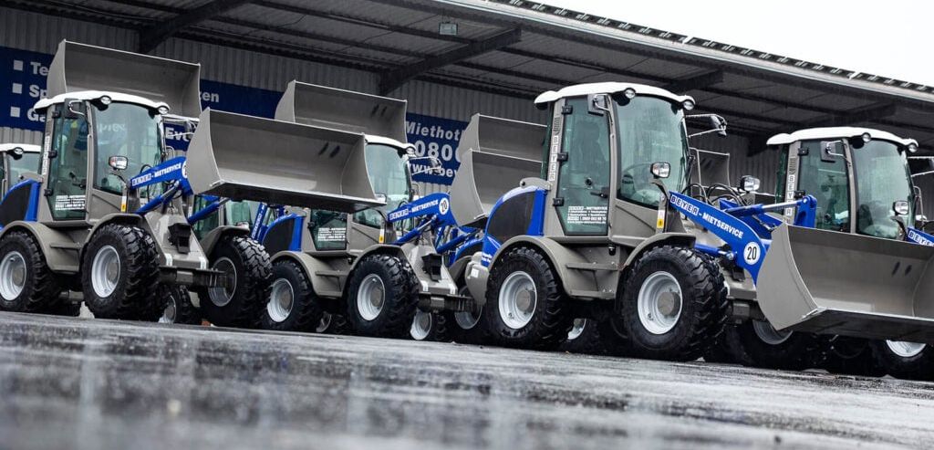 Atlas Weyhausen liefert 15 neue Radlader an Beyer-Mietservice Atlas Weyhausen liefert 15 neue Radlader an Beyer-Mietservice