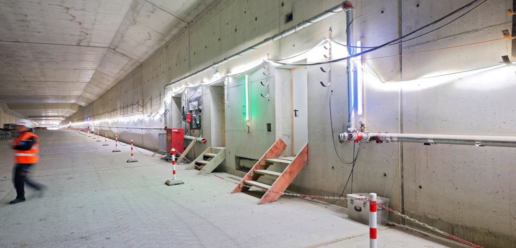 Tunnelbau auf der A81: Zeppelin Rental gewährleistet sichere Fluchtwege Tunnelbau auf der A81: Zeppelin Rental gewährleistet sichere Fluchtwege