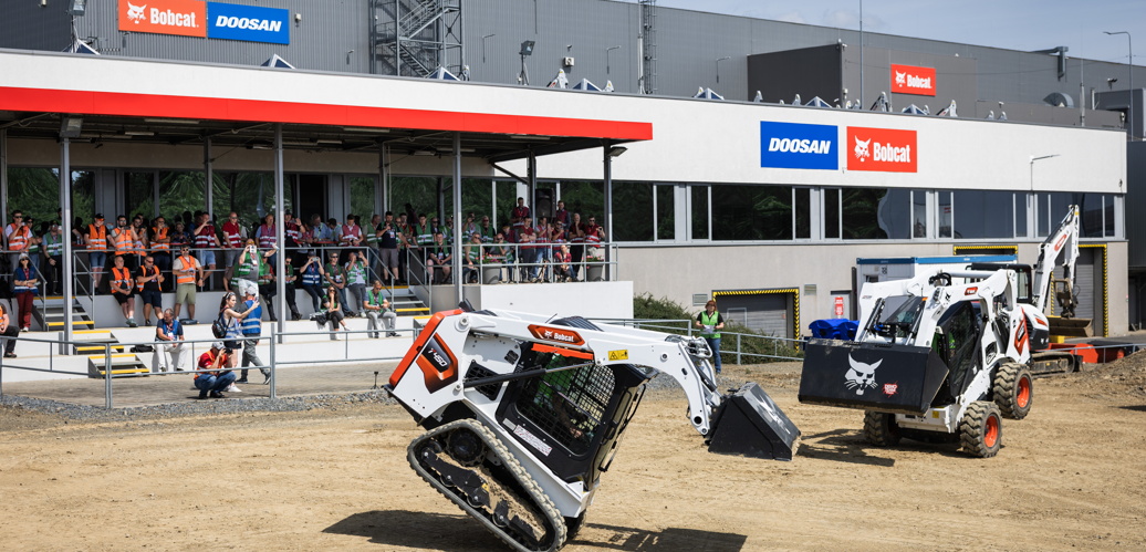 Demo Days 2026: Bobcat läutet neue Entwicklungsstufe bei Kompaktladern ein Demo Days 2026: Bobcat läutet neue Entwicklungsstufe bei Kompaktladern ein
