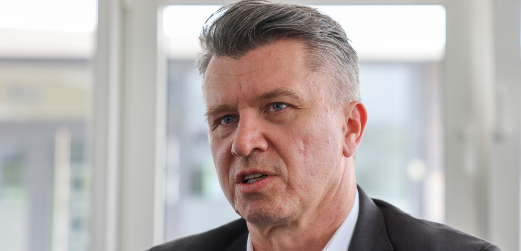 Chemiewerk Domo in Leuna unter Druck: Hohe Energiepreise und Herausforderungen in der Chemieproduktion Vedran Kujundzic, Chief Commercial Officer (CCO) des Chemiewerks Domo in Leuna