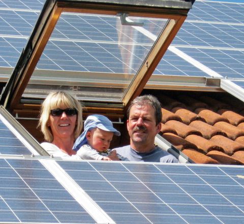70 Prozent der Bürger sprechen sich dafür aus, den Ausbau erneuerbarer Energien und Speichertechnologien weiter zu vergrößern. 70 Prozent der Bürger sprechen sich dafür aus, den Ausbau erneuerbarer Energien und Speichertechnologien weiter zu vergrößern.