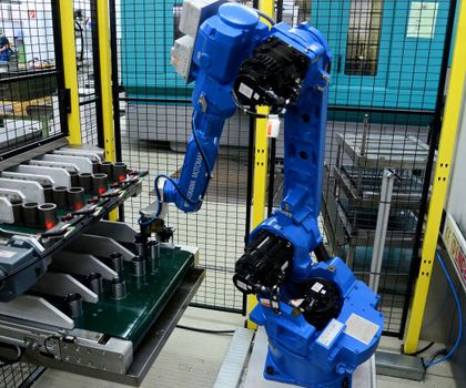 Rüstaufwand reduzieren: Effizientes Umrüsten von Roboteranlagen