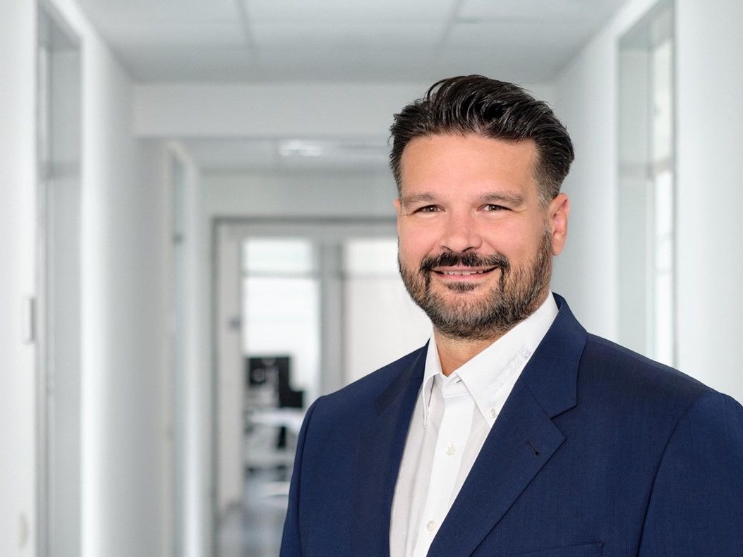 Dimitrios Koutrouvis, Lütze Tranportation Lütze Transportation: Zertifiziert gemäß IRIS Rev.04