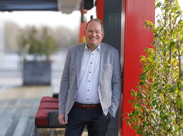 Christian Post, COO Hansa-Flex. Christian Post, COO Hansa-Flex lächelt in die Kamera