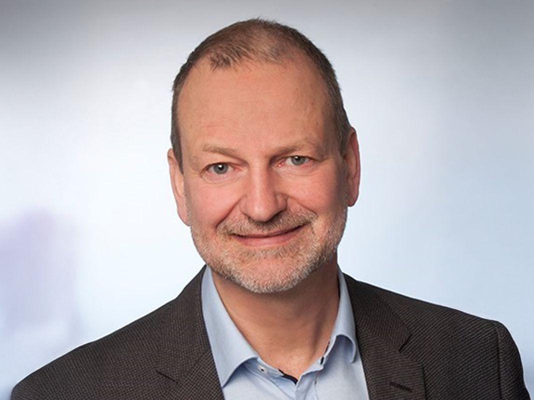 Johannes Stein ist Senior Principal Expert Horizontale Themenentwicklung bei der DKE. Johannes Stein ist Senior Principal Expert Horizontale Themenentwicklung bei der DKE.