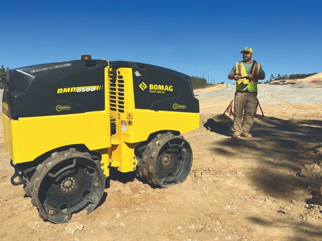 Die neue Generation der Präzisionsverdichtung - Bomag Mehrzweckverdichter BMP 8500 Die neue Generation der Präzisionsverdichtung - Bomag Mehrzweckverdichter BMP 8500