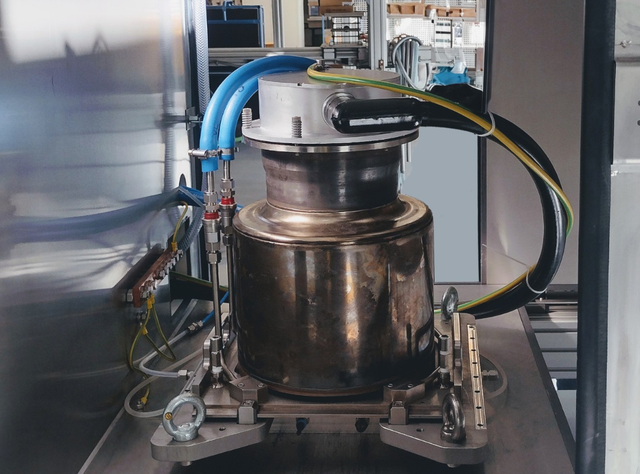 Neuartige Hybridtechnologie: Elektronenstrahl und Bioreaktor im Zusammenspiel Neuartige Hybridtechnologie: Aufbau der Hybridtechnologie zur Behandlung von Flüssigkeiten mit Elektronen