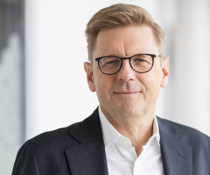 Sick: Sales growth in a turbulent market environment Dr. Mats Gökstorp, CEO of Sick