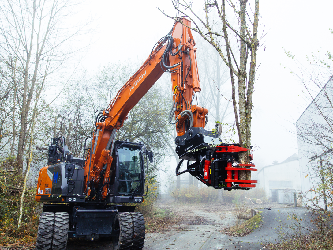 Effizienter arbeiten mit Vogt: Der neue Tree Hugger mit Speed-Cut-System Effizienter arbeiten mit Vogt: Der neue Tree Hugger mit Speed-Cut-System
