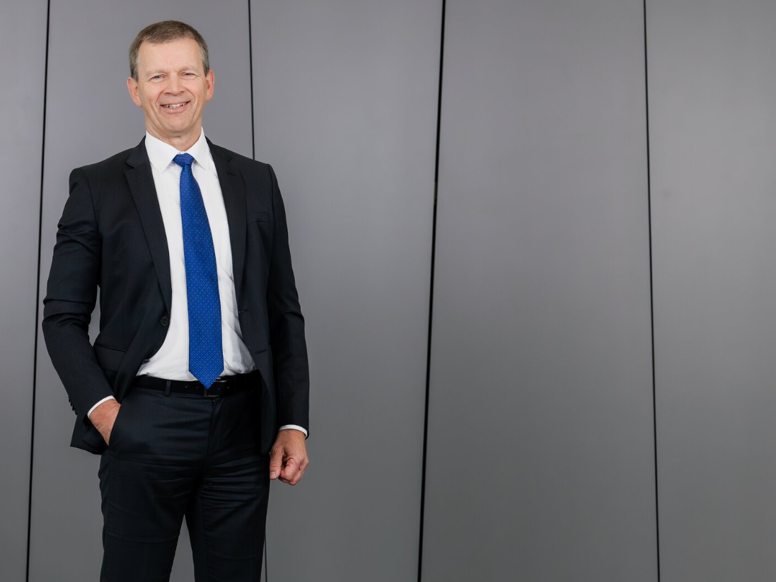 Olaf Böckers Chief Financial Officer (CFO) und Mitglied der Geschäftsführung der Grob Gruppe