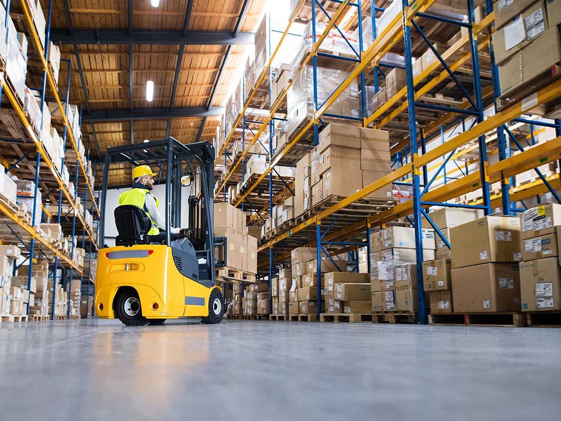 Mehr Schutz im Warenfluss: Vernetzte Sicherheitslösungen für Logistikdepots Mehr Schutz im Warenfluss: Vernetzte Sicherheitslösungen für Logistikdepots