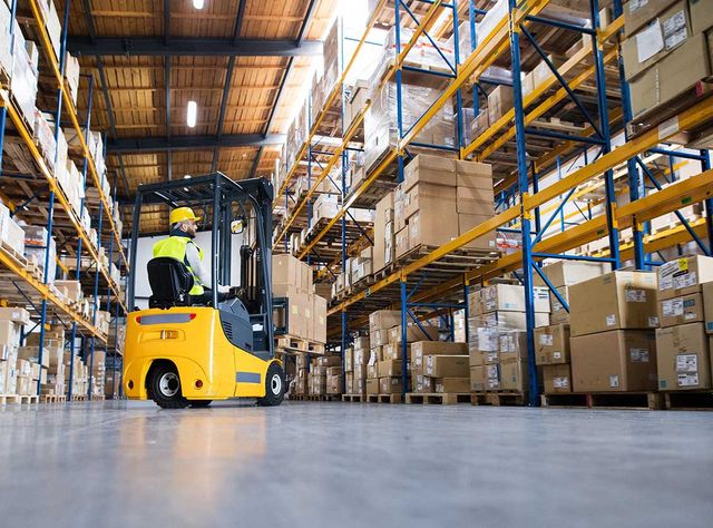 Mehr Schutz im Warenfluss: Vernetzte Sicherheitslösungen für Logistikdepots