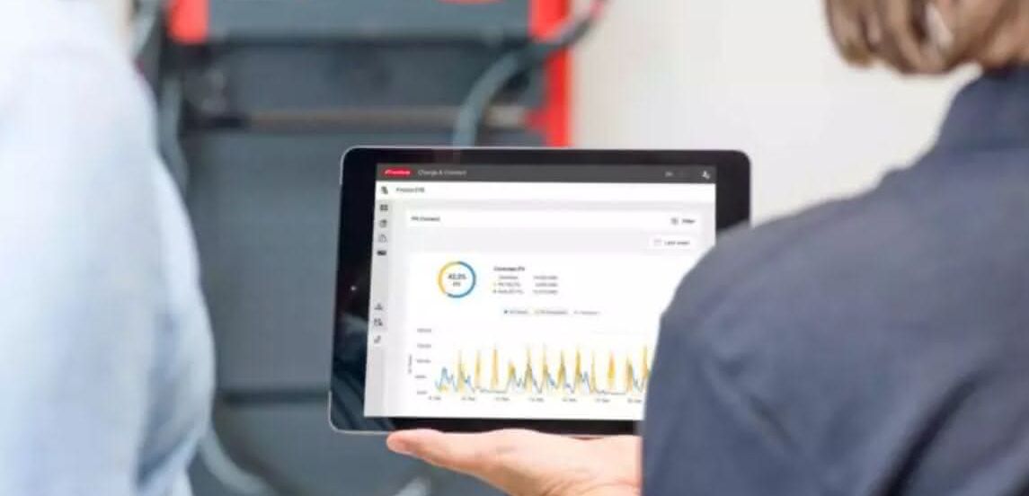 Sustainable charging: Intelligent charging of forklifts with solar energy Sustainable charging: Intelligent charging of forklifts with solar energy
