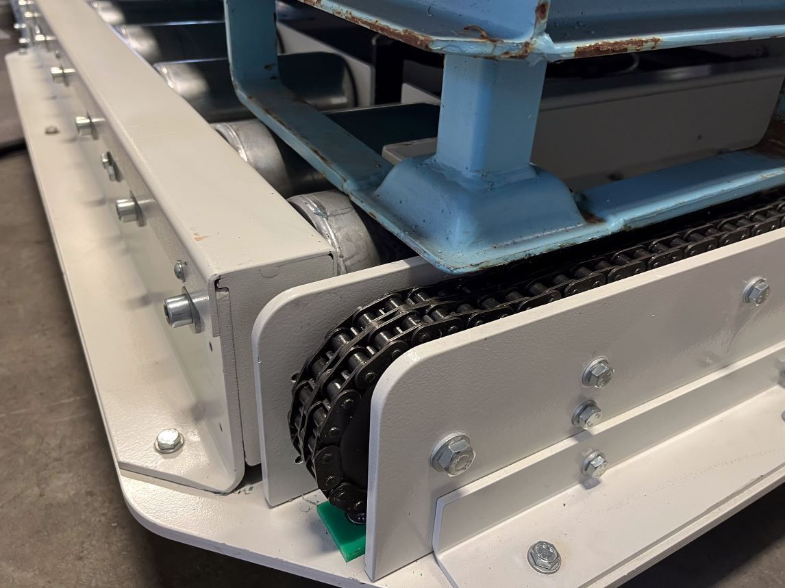 Lösung für Sonderladungsträger: Optimierte Fördertechnik für Nutzfahrzeughersteller Lösung für Sonderladungsträger: Optimierte Fördertechnik für Nutzfahrzeughersteller