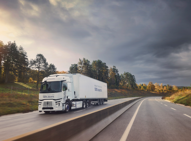 Elektrische Renault Trucks-Sattelzugmaschinen: Bis zu 660 Kilometer Reichweite