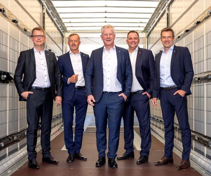 Schmitz Cargobull zeigt sich im Geschäftsjahr 2024/25 widerstandsfähig Schmitz Cargobull zeigt sich im Geschäftsjahr 2024/25 widerstandsfähig