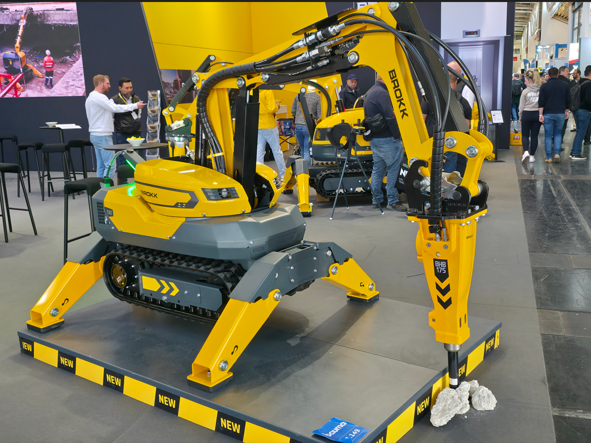 Abbruch, aber sicher! Mit den modernen Robotern lässt es sich auch an gefährlichen Stellen sicher arbeiten.