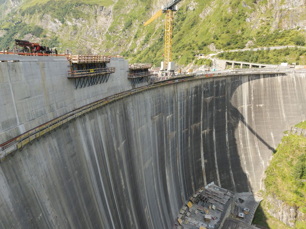 Doka realisiert Hochgebirgsschalungen für die Staumauererhöhung