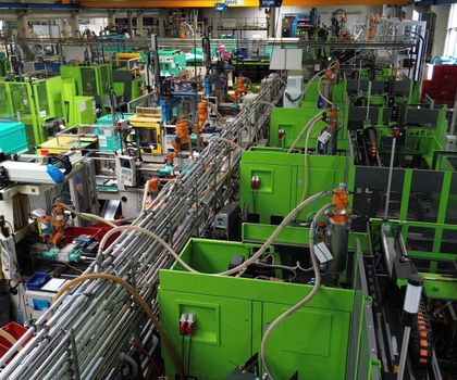 Prozessoptimierung: Weiss baut Automation im Spritzguss weiter aus Prozessoptimierung: Weiss baut Automation im Spritzguss weiter aus