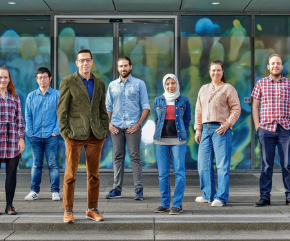Die Forschungsgruppe um Dr. Mohamed Elgendy (4.v.l.).