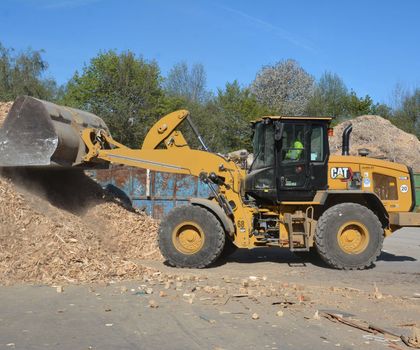 Schenker stärkt die Kreislaufwirtschaft mit leistungsstarker Cat Baumaschinentechnik