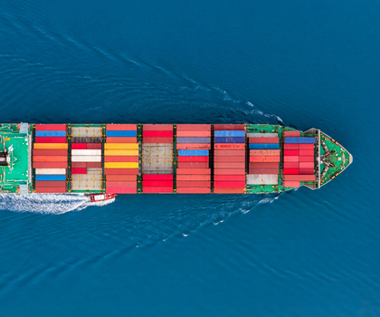 EU-Mercosur-Abkommen: Das sagen die Verbände VCI und VDMA zum Freihandelsabkommen Containerschiff als Symolbild für das Freihandelsabkommen zwischen Europa und Mercosur