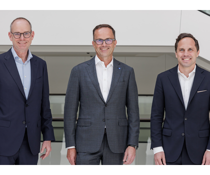 Dr. Holger Feist, Dr. Jochen Köckler, Konstantin Kühl (vlnr) Dr. Holger Feist, Dr. Jochen Köckler, Konstantin Kühl (vlnr)