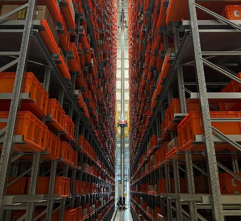 Hochautomatisiertes Fulfillment Center: TGW Logistics realisiert hochmodernes Lager in Shanghai