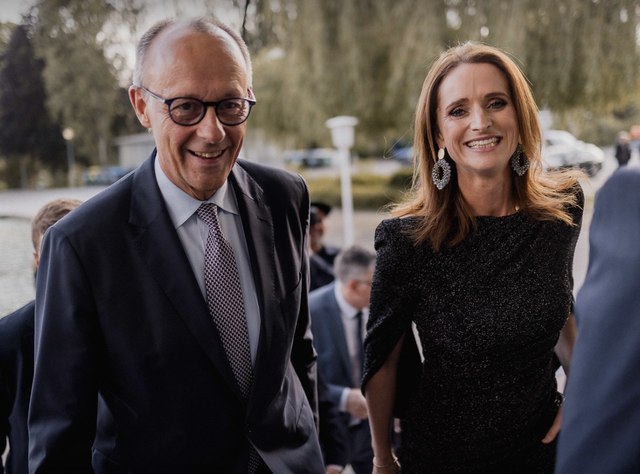 V.l.n.r.: Bundeskanzler Friedrich Merz und Verena Pausder Vorstandsvorsitzende des Startup-Verbands (Startup-Verband e.V.)