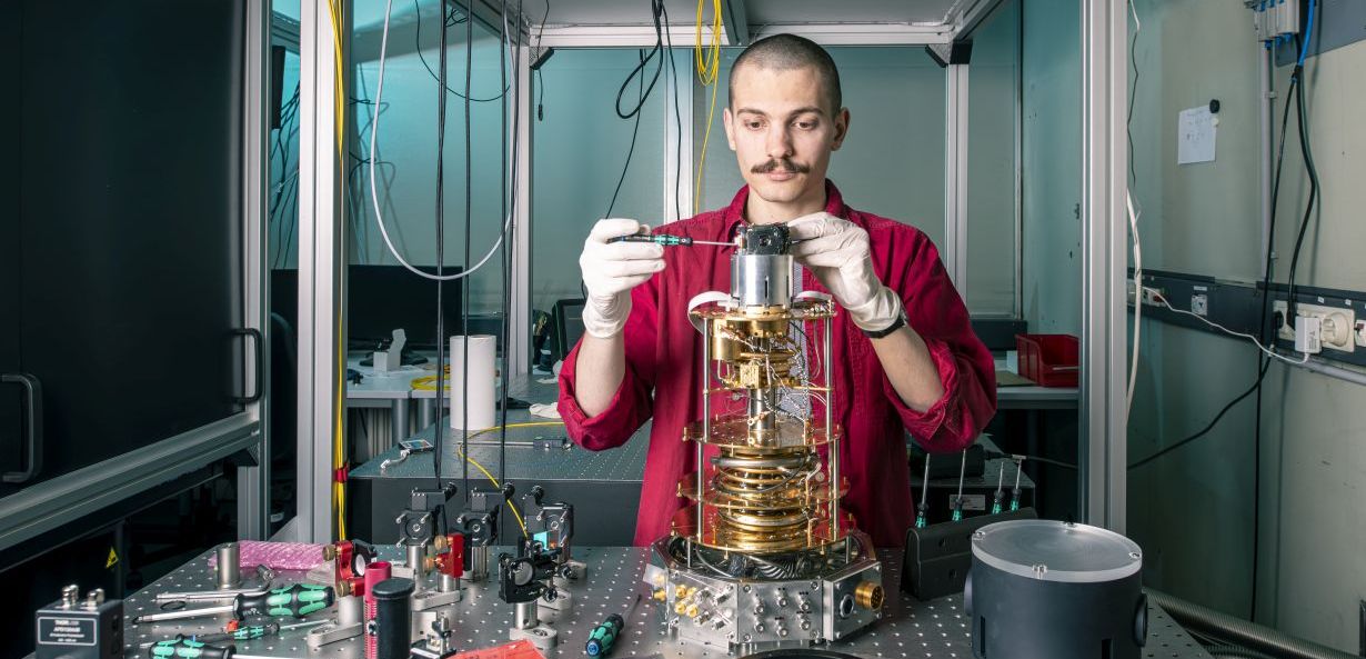 Karlsruher Institut für Technologie (KIT): Neuer Baustein für das Quanteninternet Karlsruher Institut für Technologie (KIT): Neuer Baustein für das Quanteninternet