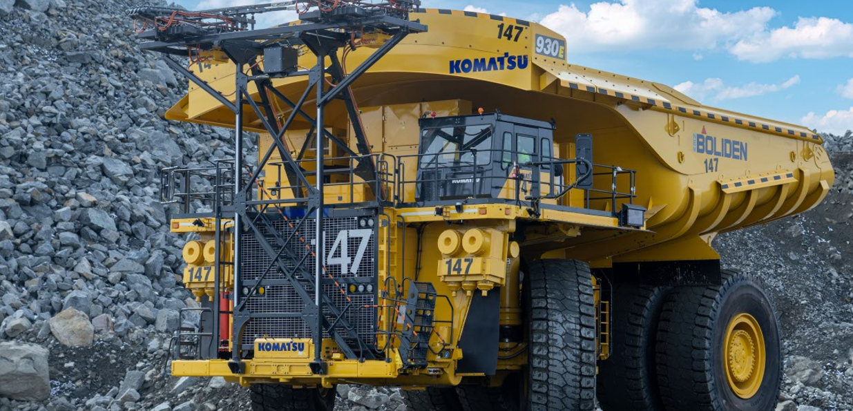 Das Konzept des Power Agnostic 930E adressiert eine zentrale Herausforderung der Branche: Investitionssicherheit in Zeiten technologischen Wandels. Das Konzept des Power Agnostic 930E adressiert eine zentrale Herausforderung der Branche: Investitionssicherheit in Zeiten technologischen Wandels.