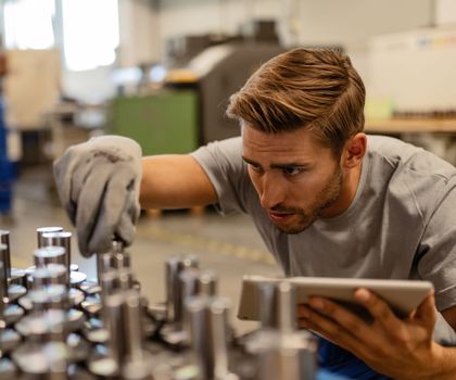 Engomo: Low-code applications for Industry 4.0