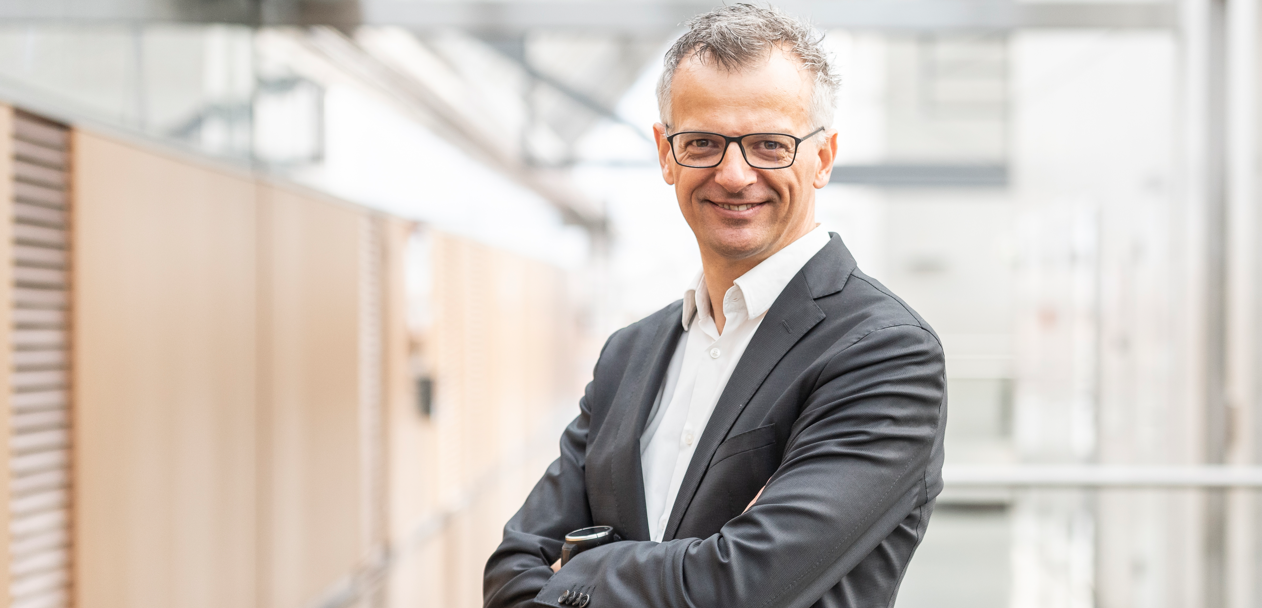 Was Führungskräfte von Extremsportlern lernen können - Professor Kurt Matzler im Interview Kurt Matzler, Professor für Strategisches Management und Leadership an der Universität Innsbruck, zählt zu den weltweit meistzitierten Forschern seines Fachgebiets.