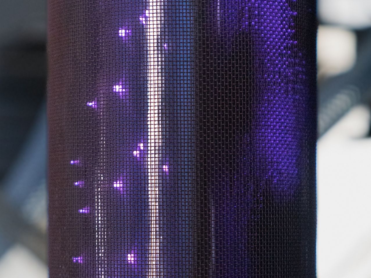 Plasma-Atmosphäre wird im Reaktor sichtbar