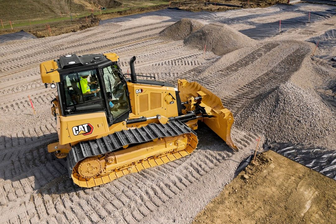Caterpillar möbelt seine Raupen in der 13- bis 27-Tonnen-Klasse auf. Cat Dozer in der 13- bis 27-Tonnen-Klasse bekommen Verstärkung durch Assistenzsysteme