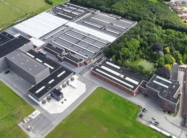 Storage systems: Fully automated intralogistics enables further growth Storage systems: Fully automated intralogistics enables further growth
