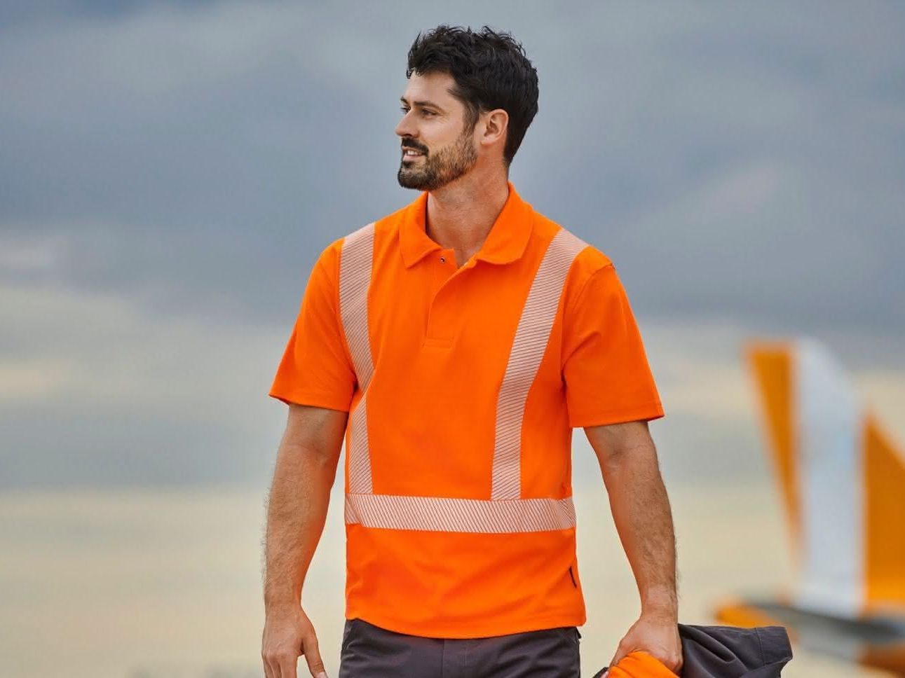 Workwear: AI-tested safety for high-visibility clothing