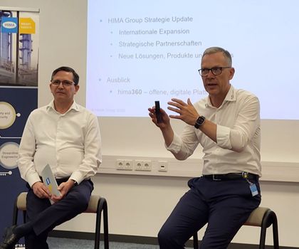HIMA Group wächst trotz schwieriger Märkte: Umsatz steigt auf 190,5 Mio. Euro. Im Bild von links nach rechts: Dr. Michael Löbig (CFO), Jörg de la Motte (CEO), beide HIMA Group Copyright Im Bild von links nach rechts: Dr. Michael Löbig (CFO), Jörg de la Motte (CEO), beide HIMA Group Copyright
