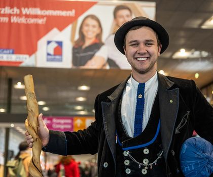 Zimmerer auf der Dach + Holz International Zimmerer auf der Dach + Holz International