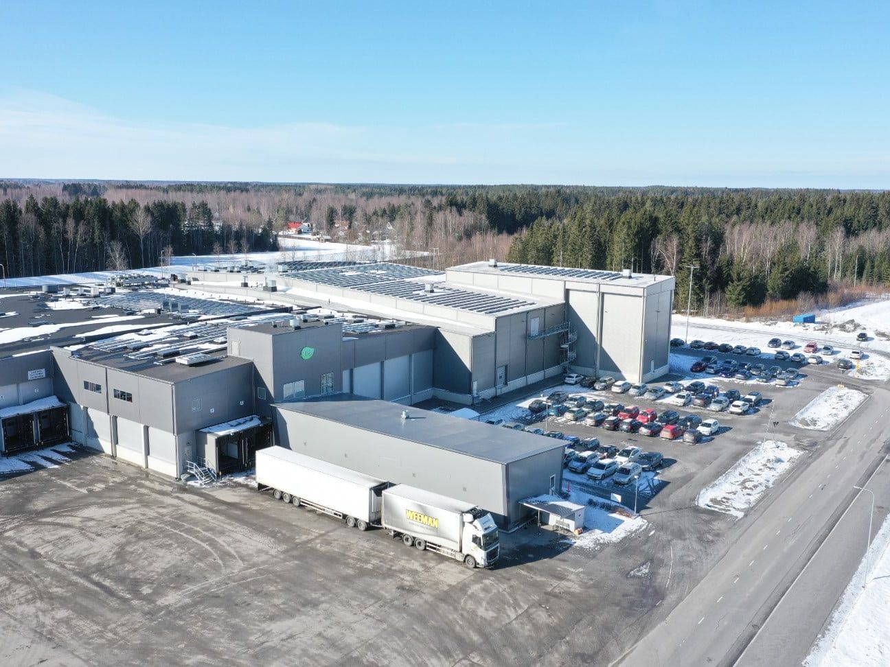 Lager- und Kommissioniertechnik: SSI Schäfer automatisiert für den Marktführer verzehrfertiger Salate Lager- und Kommissioniertechnik: SSI Schäfer automatisiert für den Marktführer verzehrfertiger Salate
