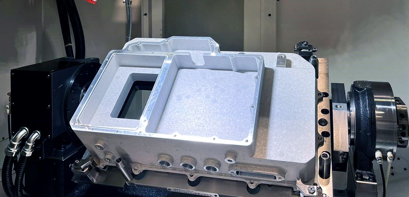 Steuerungs- und Antriebstechnologie: Leistungsschub für die Bearbeitung Steuerungs- und Antriebstechnologie: Leistungsschub für die Bearbeitung