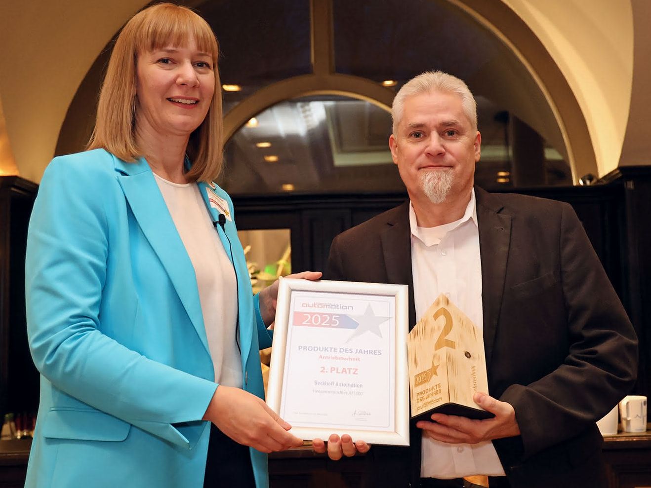 Antriebstechnik – 2. Platz: Beckhoff Automation – Frequenzumrichter ‚AF1000‘ Antriebstechnik – 2. Platz: Beckhoff Automation – Frequenzumrichter ‚AF1000‘