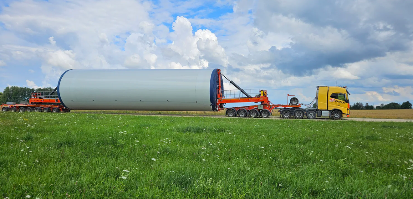 Mega Windmill Trailer XXL von Nooteboom im Praxiseinsatz Mega Windmill Trailer XXL von Nooteboom im Praxiseinsatz