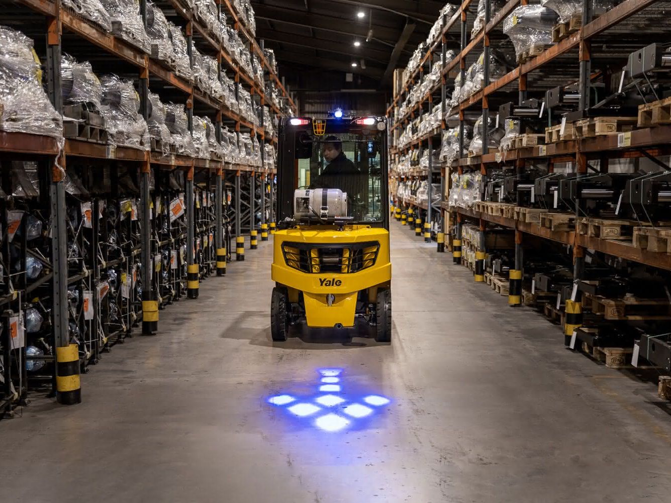 Driver assistance systems for electric forklift trucks